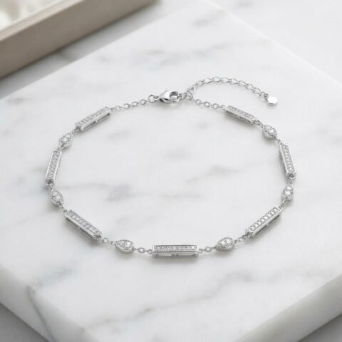 Pulseira de Prata 925 com Detalhes Geométricos e Zircônias